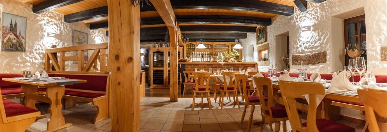Weingut Schuh - Pension Zur Bosel コスヴィヒ エクステリア 写真